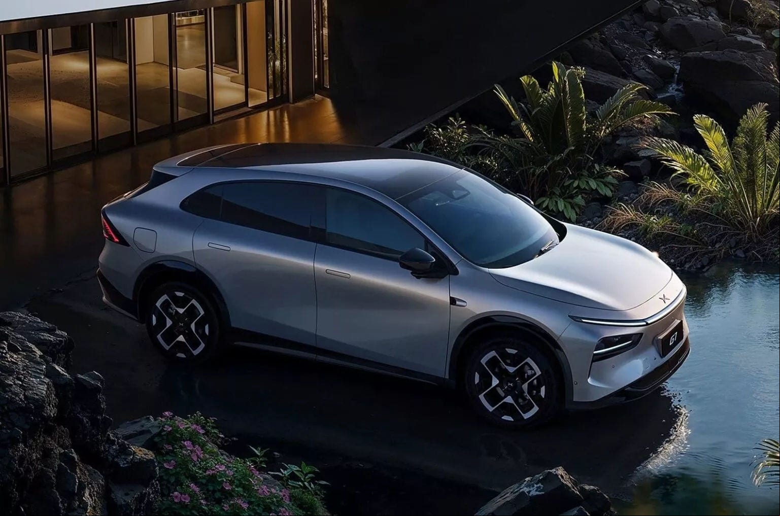 Xpeng G7 é o SUV elétrico da marca chinesa que irá estrear a nova tecnologia