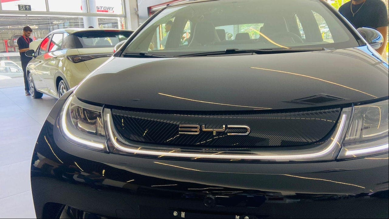 O modelo Dolphin é um dos carros elétricos mais vendidos da BYD