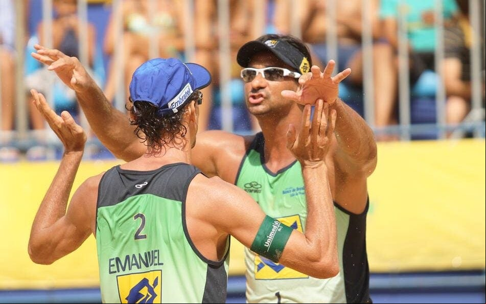 Ricardo e Emanuel fizeram uma das maiores duplas da história do vôlei de praia (Foto: Paulo Franck/ CBV)