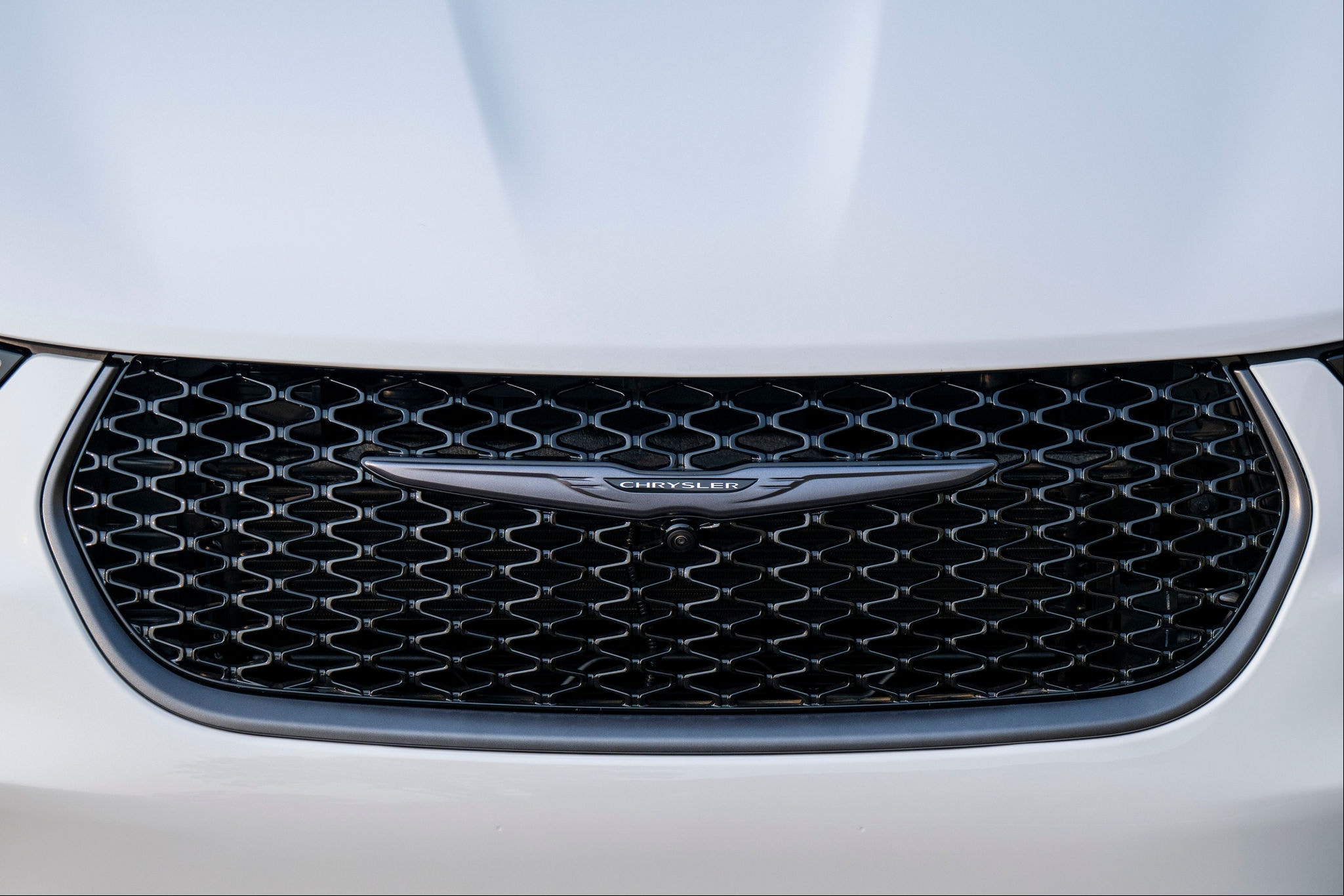 Chrysler tem planos de renascer no mercado com novos modelos elétricos